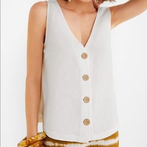 White button up sleeveless top